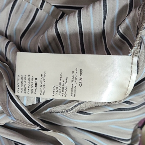 Free PEOPLE Arlo Striped Plunging Neckline Long Sleeve Wrap Blouse Size XS - Picture 16 of 16